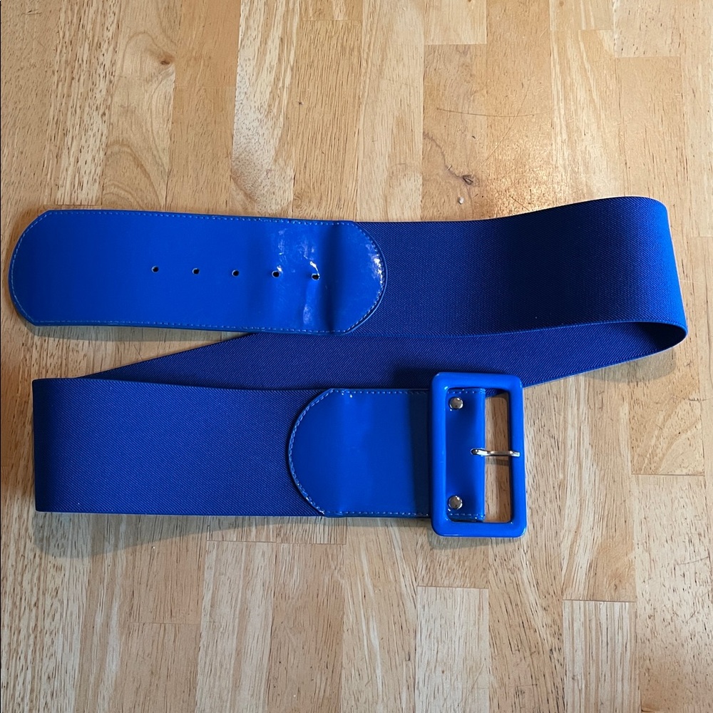 Women’s Blue Stretch Belt With Patent Accents Size XL